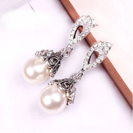 Elegant Vintage Pearl Earrings Diamond stud Earrings Jewelry Accessories for Women Girls Birthday Festival Party Gift