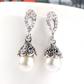 Elegant Vintage Pearl Earrings Diamond stud Earrings Jewelry Accessories for Women Girls Birthday Festival Party Gift