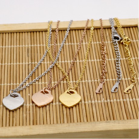 18K Gold Plated Stainless Steel Heart Shape Pendant Necklace for Women