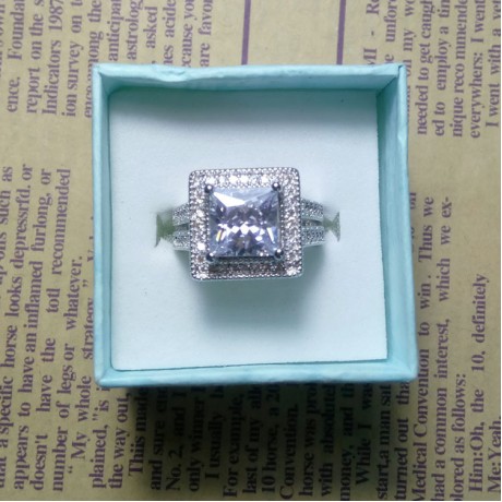Vintage Retro Cubic Zirconia Ring Gorgeous Platinum-Plated Diamond Rings For Girls(6-9)