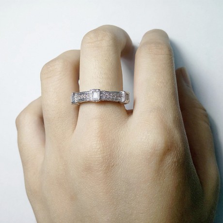 Sterling Silver White Gold Plated Ring Set Round Zirconia Center Design Ring Set For Women Or Girls (6-9)
