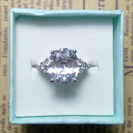Fashion Luxury Platinum-Plated Rings AAA Oval Zirconia Rings For Girls(6-8) 