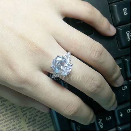 Fashion Luxury Platinum-Plated Rings AAA Oval Zirconia Rings For Girls(6-8)