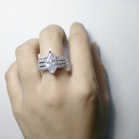 Hot Platinum-Plated Rings Horse Eye Zirconia Rings For Women(6-10)