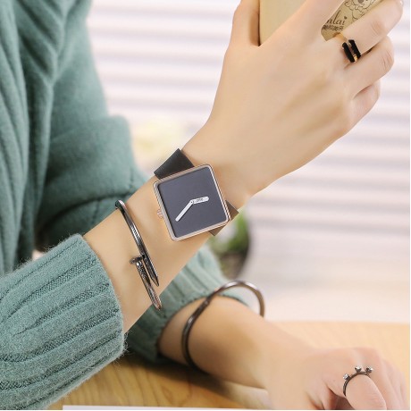 Vintage Unique Square Dail Watch Quartz Movement Wrist Watch with Leather Band for Women