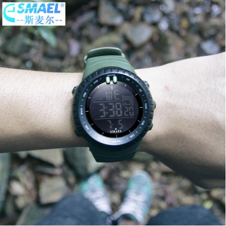 LED Digital Sport Watch Fashion Outdoor Multi-Fountion Wrist Watch For Women And Men
