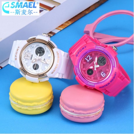 Sport Digital Watch Luminous Multi-Fountion Quartz Watch For Women